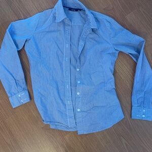 Women’s dress shirt